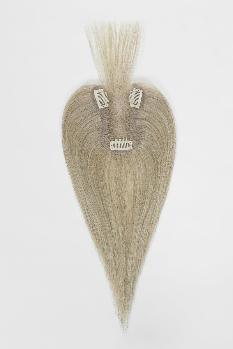 Complément capillaire en cheveux humains fait main Aria-B avec frange, ombré de racines châtain moyen à blond #T4/M616